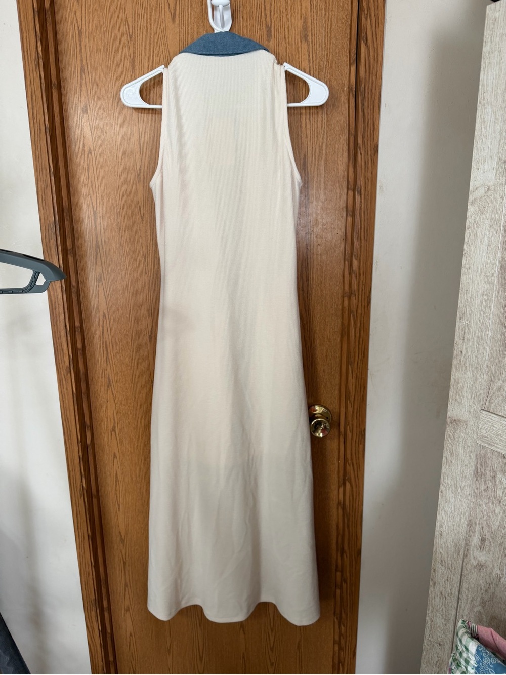NWT Entro Ivory Sleeveless Midi Maxi Dress with Chambray Collar Size Small - Picture 3 of 3